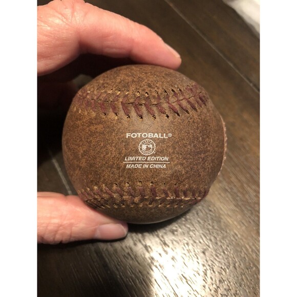 San Francisco Giants Limited Edition Fotoball Leather Baseball - Picture 3 of 3